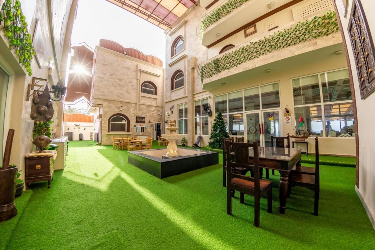 Sur Bandar Al Ayjah Hotel Apartments Экстерьер фото