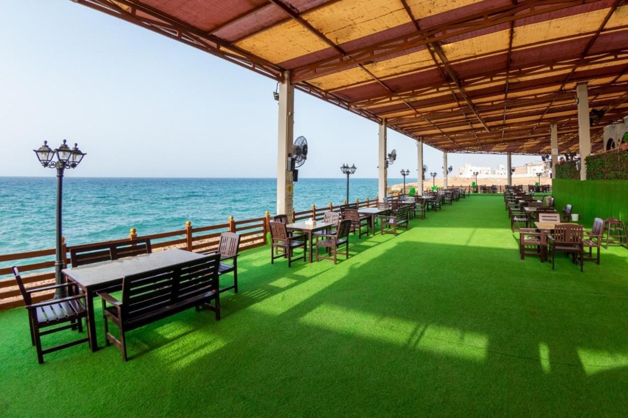 Sur Bandar Al Ayjah Hotel Apartments Экстерьер фото