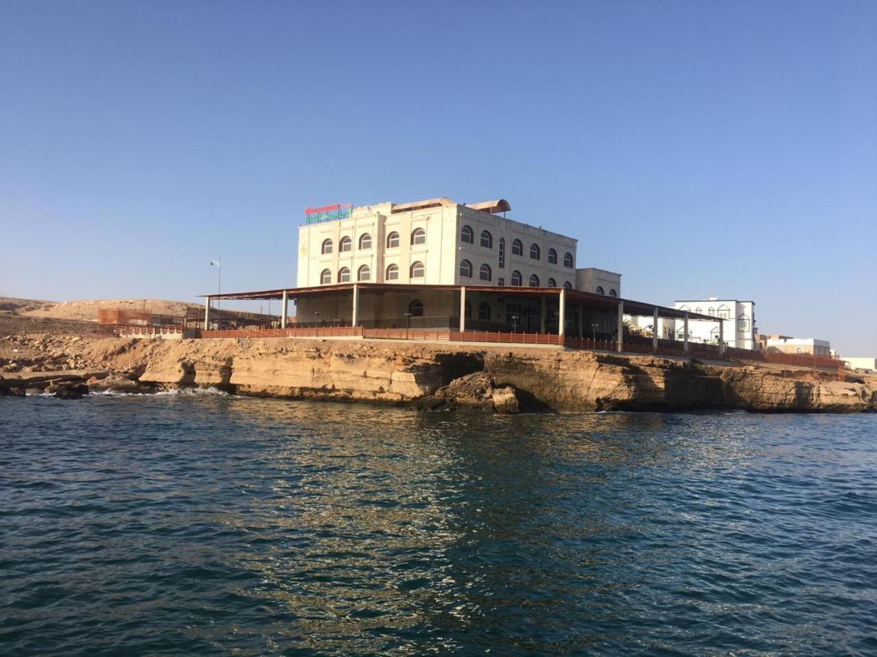 Sur Bandar Al Ayjah Hotel Apartments Экстерьер фото