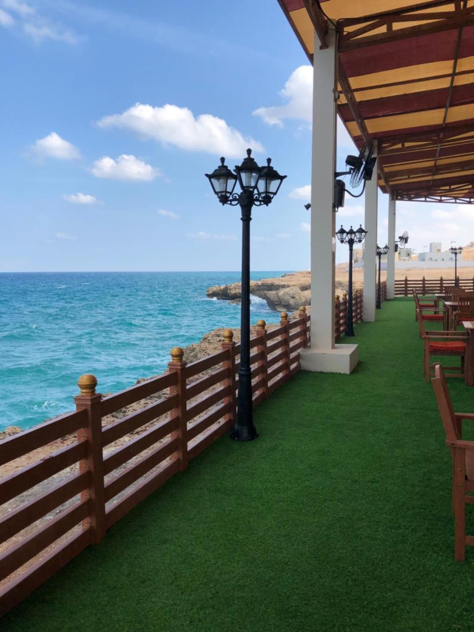 Sur Bandar Al Ayjah Hotel Apartments Экстерьер фото