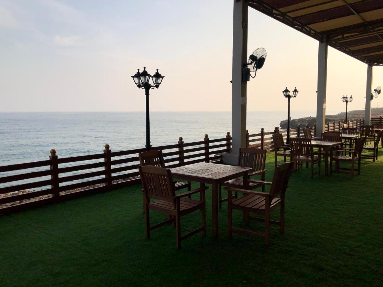 Sur Bandar Al Ayjah Hotel Apartments Экстерьер фото