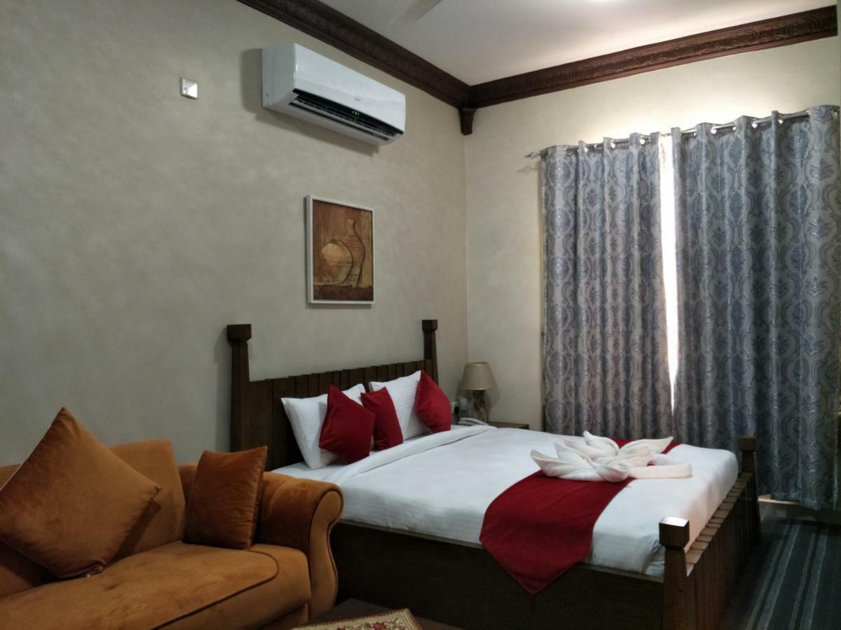 Sur Bandar Al Ayjah Hotel Apartments Экстерьер фото