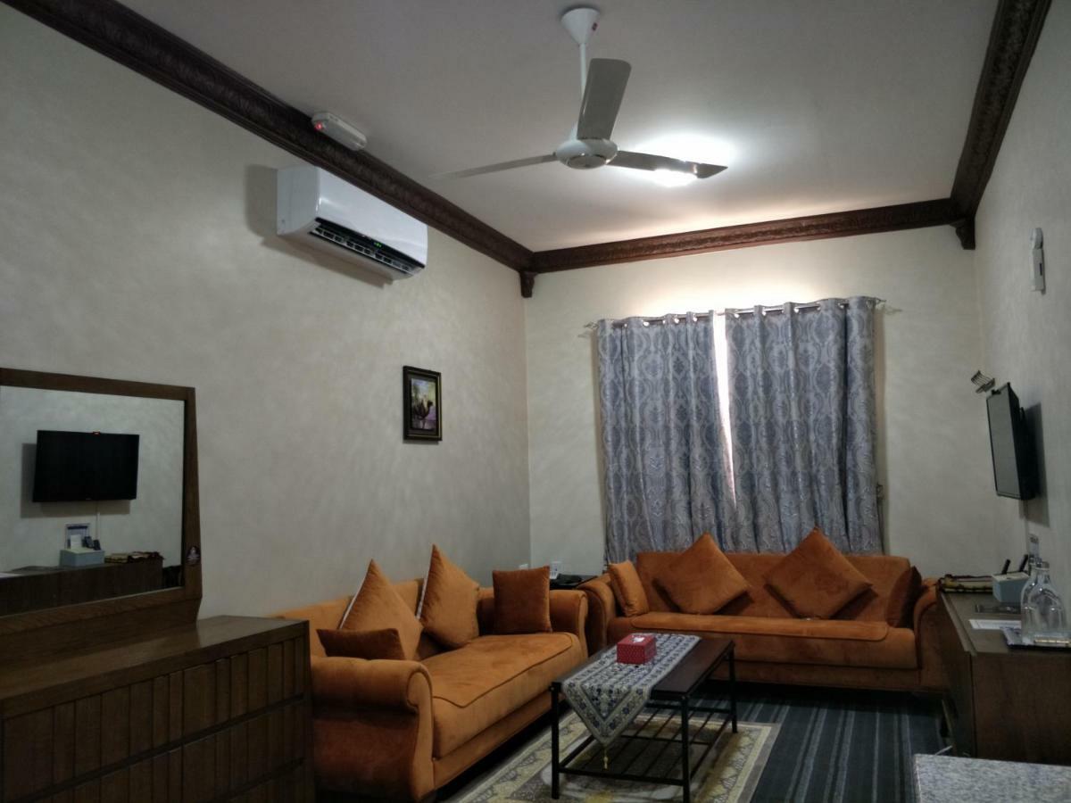Sur Bandar Al Ayjah Hotel Apartments Экстерьер фото