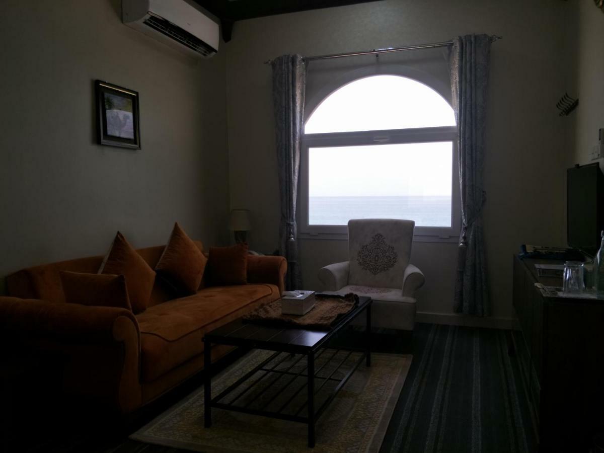 Sur Bandar Al Ayjah Hotel Apartments Экстерьер фото
