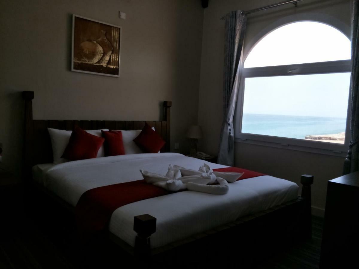 Sur Bandar Al Ayjah Hotel Apartments Экстерьер фото