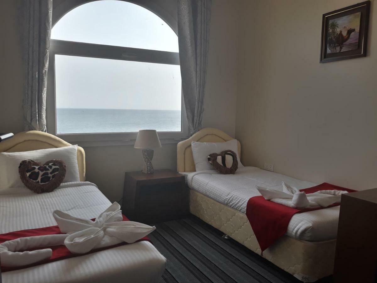 Sur Bandar Al Ayjah Hotel Apartments Экстерьер фото